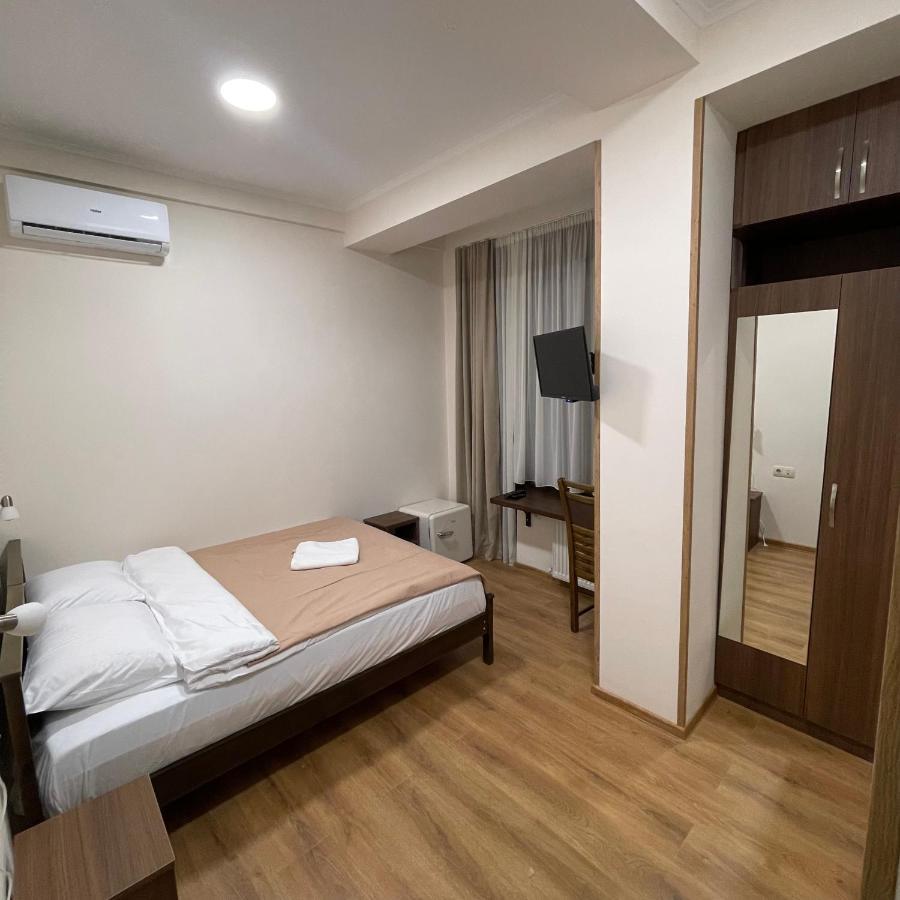 Art Family Hotel Tbilisi Eksteriør bilde